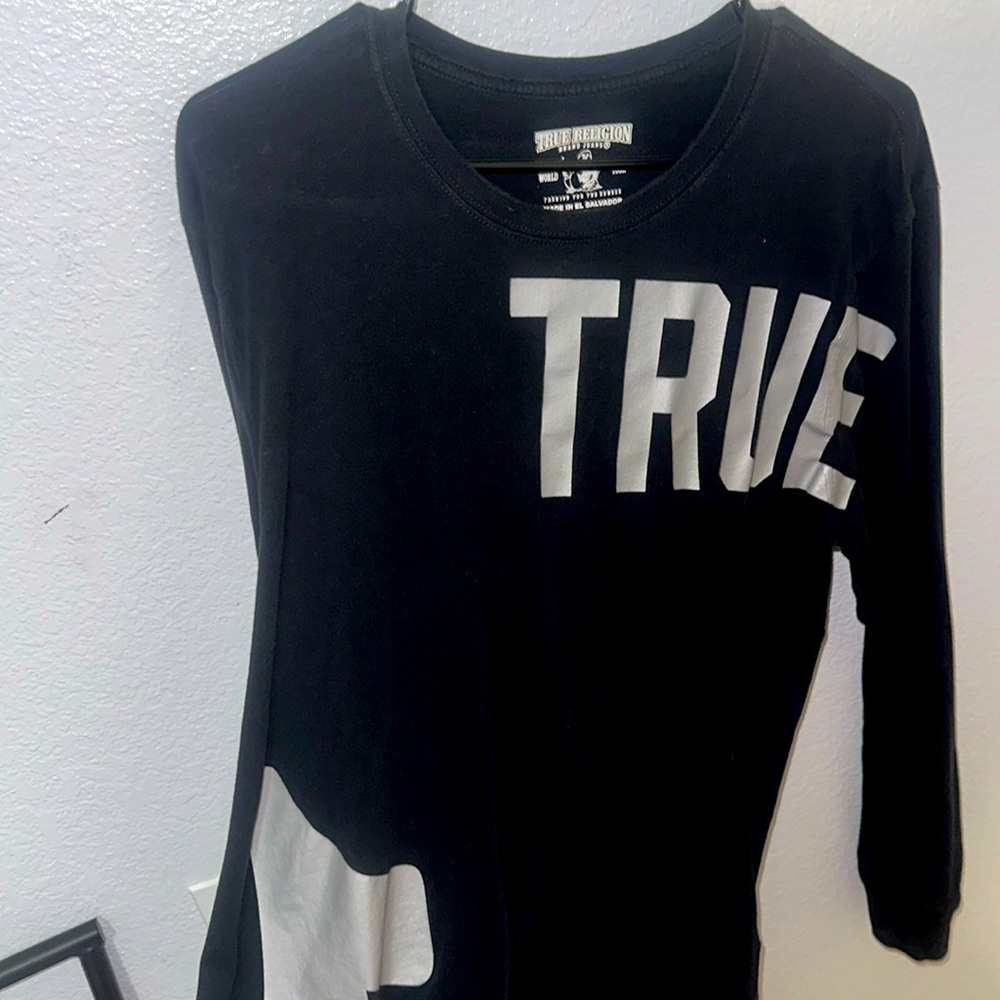 True religion large long sleeve black with silver shiny lettering